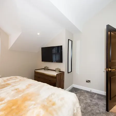 Cheltenham By Serviced Apartment Harrogate